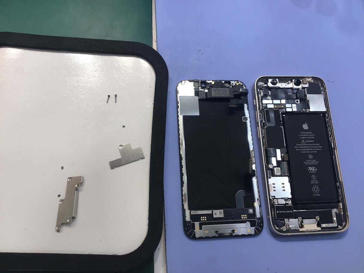 iPhone12miniならデータそのまま修理可能なスマホ修理工房セレオ甲府店へ！